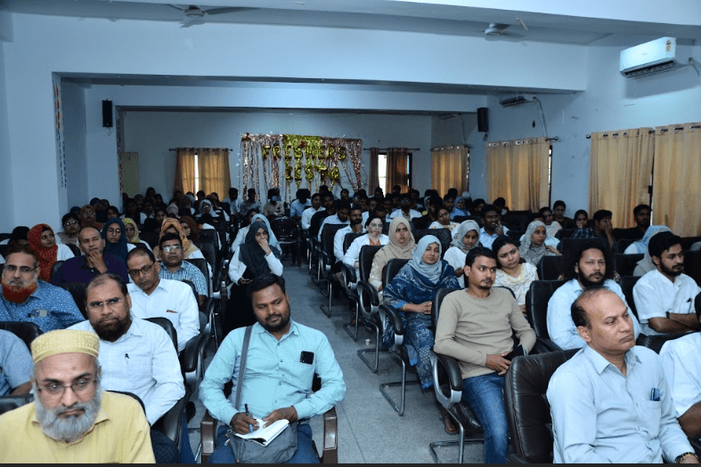 Student and Teacheres are in rapt attention during the lecture